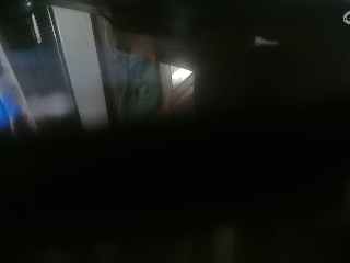 距离你只有一个屏幕
